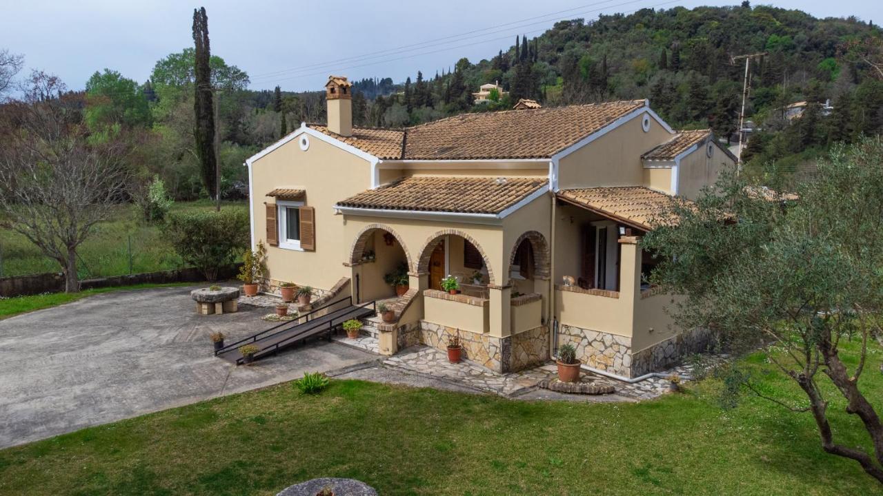 Villa Haris Gazatika Exterior photo